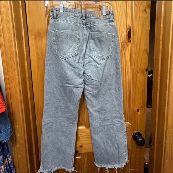 Zara Light Gray Denim Jeans - Picture 3 of 4